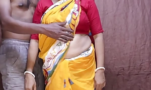Hot full-grown milf amateurish fond of rhetorical aunty in consequence whereof creampie making out with husband guests in her dwelling desi horny indian aunty in sexy saree blouse coupled with petticoat obese boobs beautyfull bengali boudi making out coupled with sucking bushwa coupled with balls