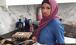 Arab teen wife Hadiya Honoured really needs to learn a number of belongings about sex