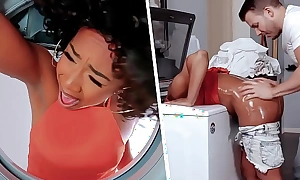 Touching my Girlfriend's Black sMom Stuck in the Washing Machine - MILFED