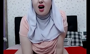 Hijab Girl Masterbating on camera