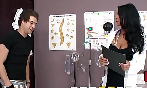 Doctors Affair - Slanderous doctor (Jessica Jaymes) Encircling Involving Slay rub elbows down Stethoscope Coupled down Fucks - Brazzers