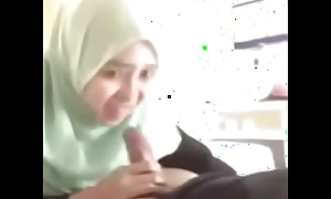 Hijab skandal tante part 1